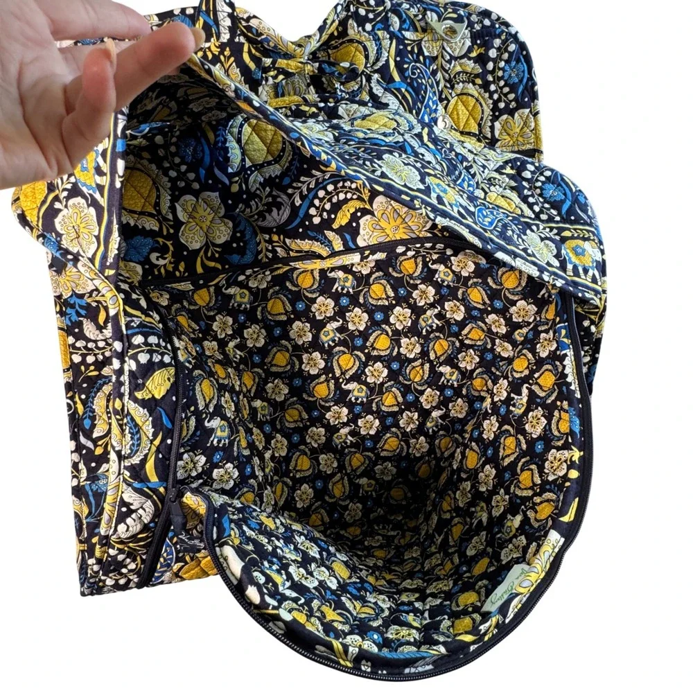 Vera Bradley Ellie Blue Hanging Garment Bag Travel Suit Dress Organizer Retired